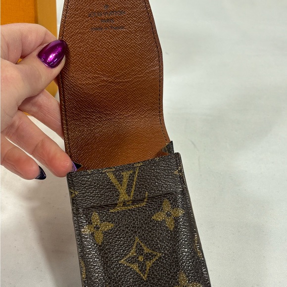 Louis Vuitton Etui Momogram Case - Picture 8 of 14